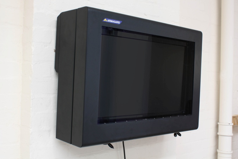 Complete digital signage enclosure